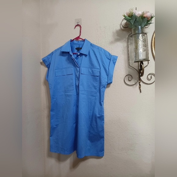 Banana Republic Light Blue Collared Shirt - Picture 5 of 13